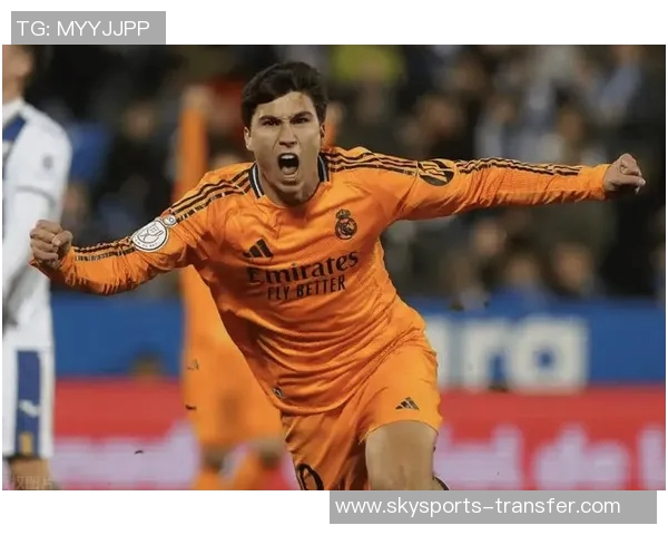 皇马友谊赛大胜那不勒斯补时进球点燃全场激情赛后点评精彩纷呈