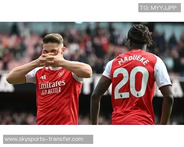 友谊赛激战曼城与阿森纳平局红牌争议引发全场热议