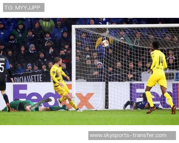 足总杯激战多特蒙德与那不勒斯战成平局精彩瞬间引发全场热烈反响