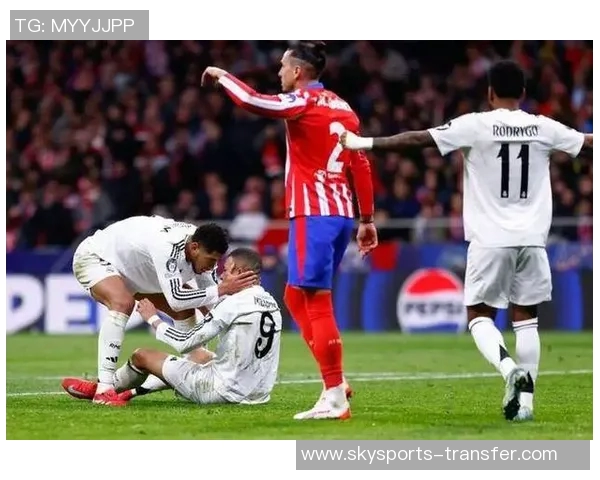 世界杯经典对决马竞与皇马激战成平局神扑引发争议判罚全场沸腾